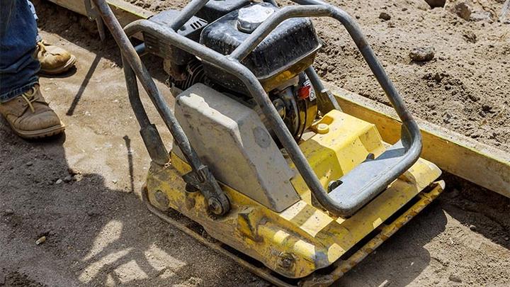 Budowa na cudzym gruncie – kluczowe prawa i obowiązki dla inwestorów i właścicieli ziemi