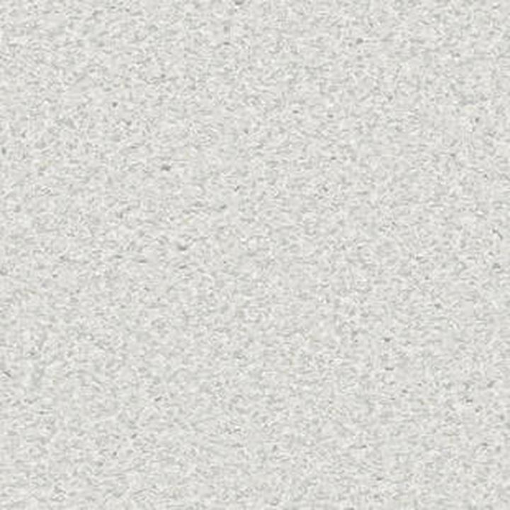 Jak skutecznie czyścić pomniki z granitu, by ich nie uszkodzić?