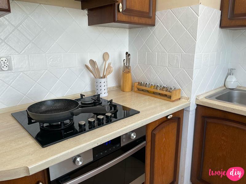 Przygotowanie płytek do malowania