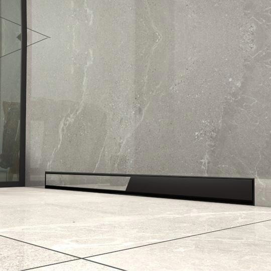 Odplyw liniowy ścienny – kluczowy element nowoczesnej łazienki, który zmienia wszystko